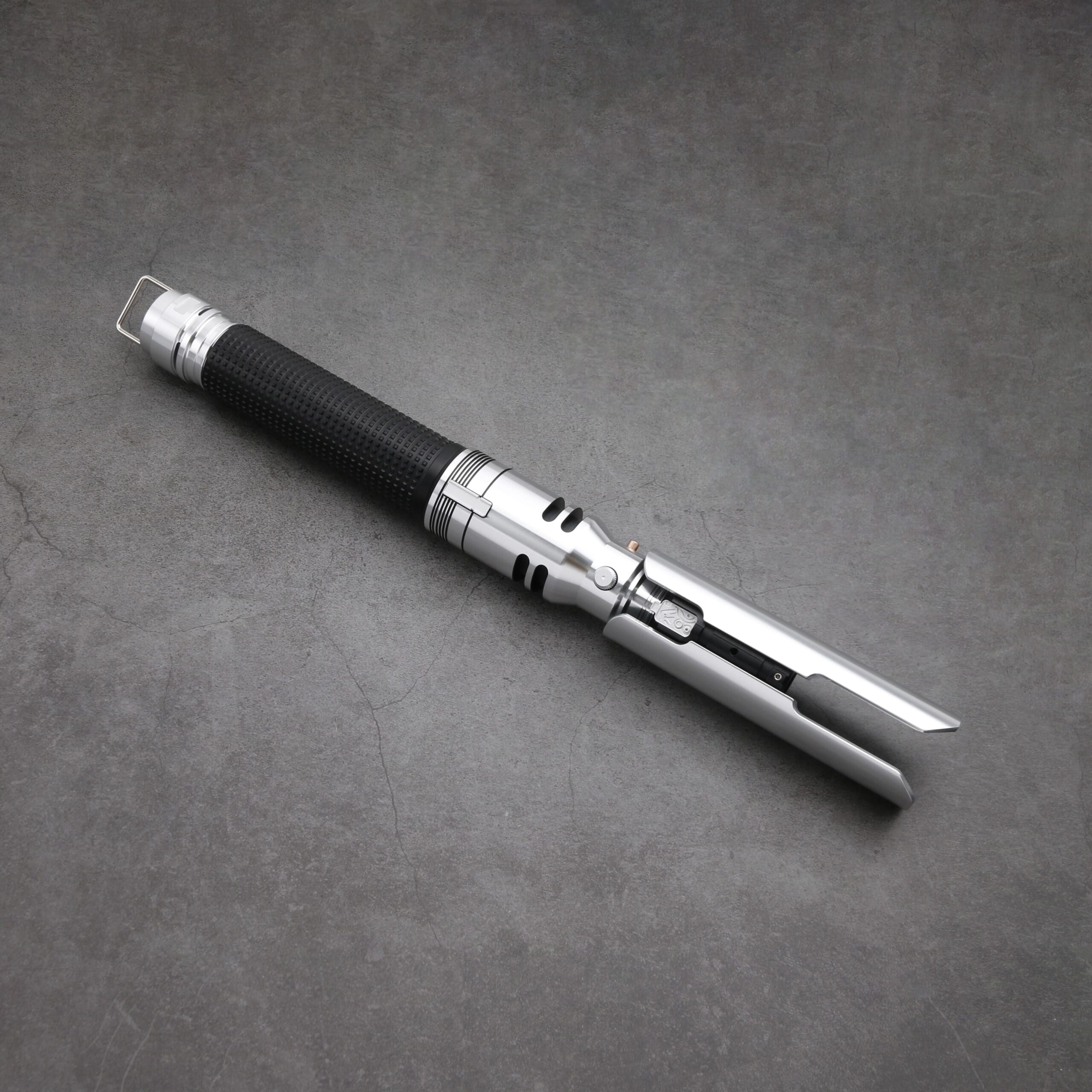 Cal Kestis Lightsaber V3 | Survivor Era Edition | Xenopixel 4 Cal Kestis Lightsaber V3 | Survivor Era Edition | Xenopixel - Image 4