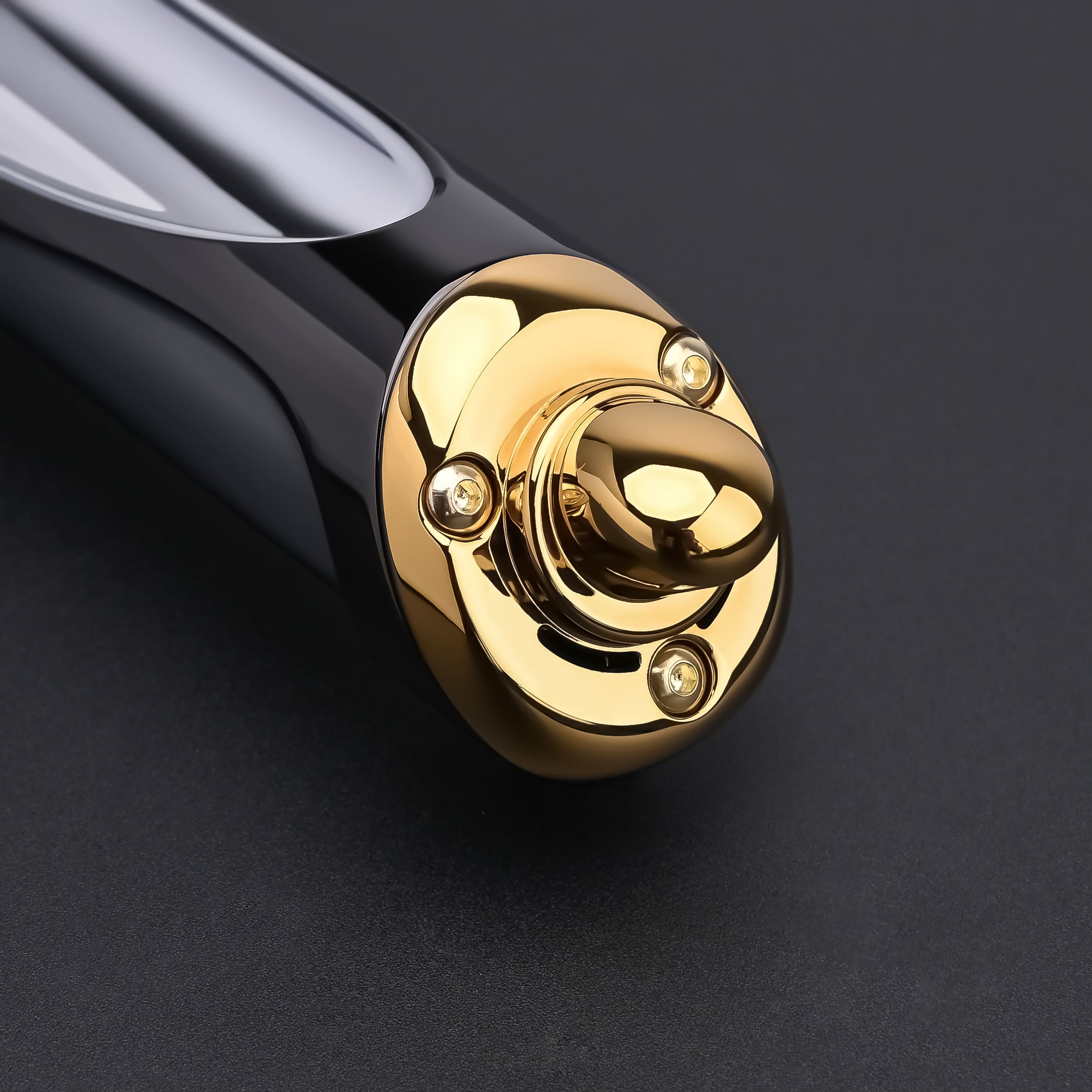 Emperor Palpatine Lightsaber – Darth Sidious - Gold Hilt Edition - Image 6