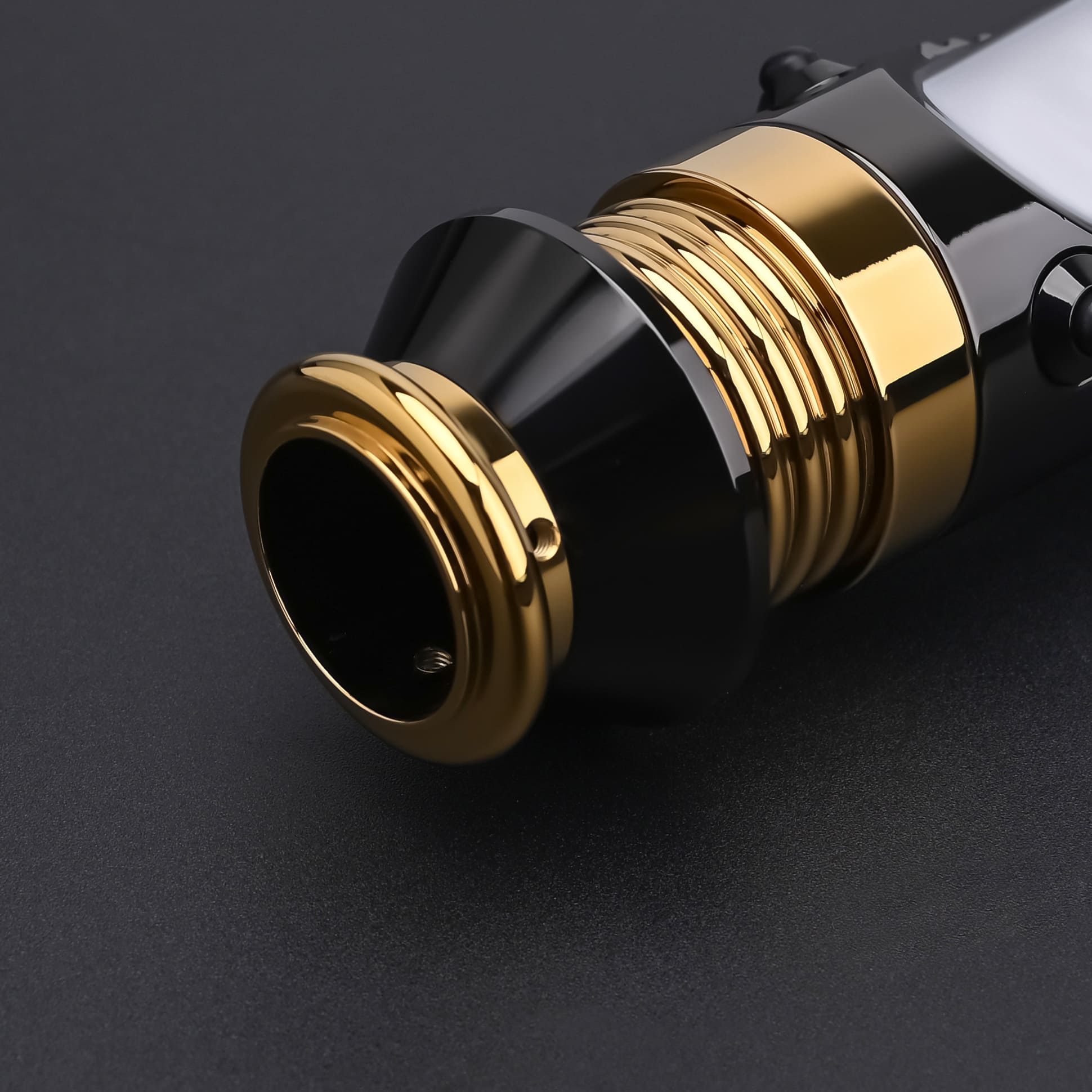 Emperor Palpatine Lightsaber – Darth Sidious - Gold Hilt Edition - Image 5