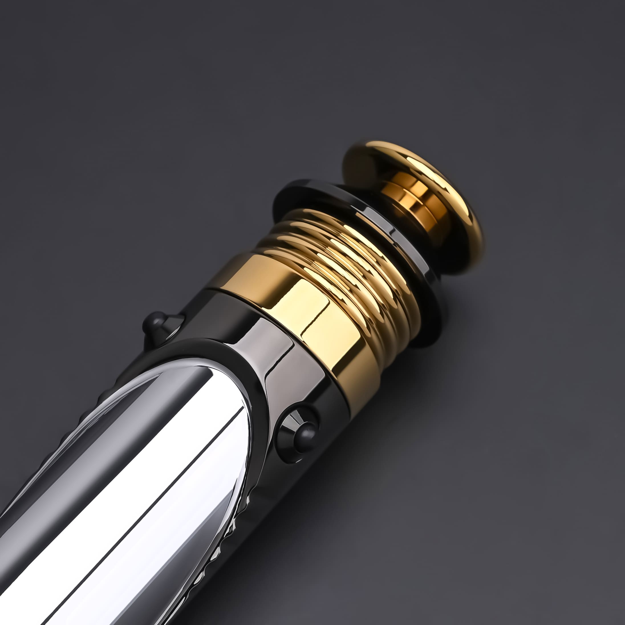 Emperor Palpatine Lightsaber – Darth Sidious - Gold Hilt Edition - Image 3